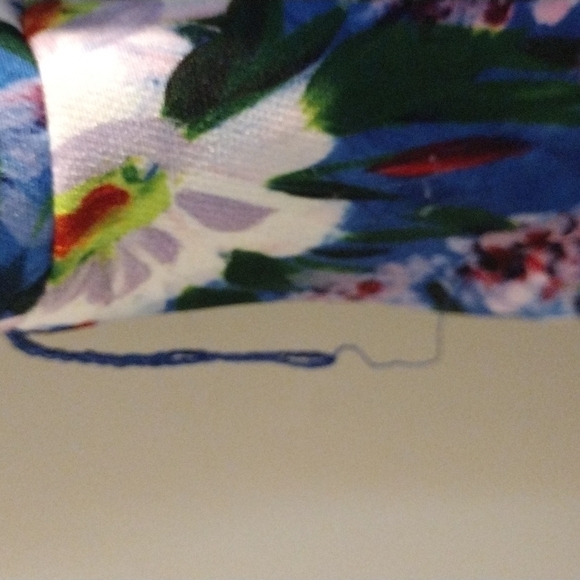 Alexia Admor Blue Floral Painted Daisy Ruffle Sleeve Wrap Dress 8 Some Damage - Picture 8 of 9